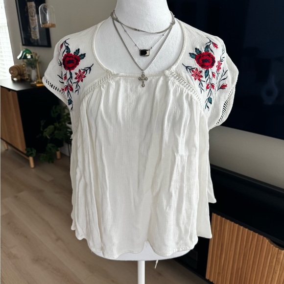 Source Unknown Tops - Source Unknown White Blouse with Red Floral Embroidery
